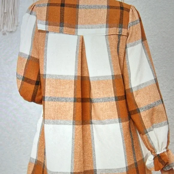 Last one ❣️
Khaki plaid pattern collared neck shirt dress - Picture 7 of 9